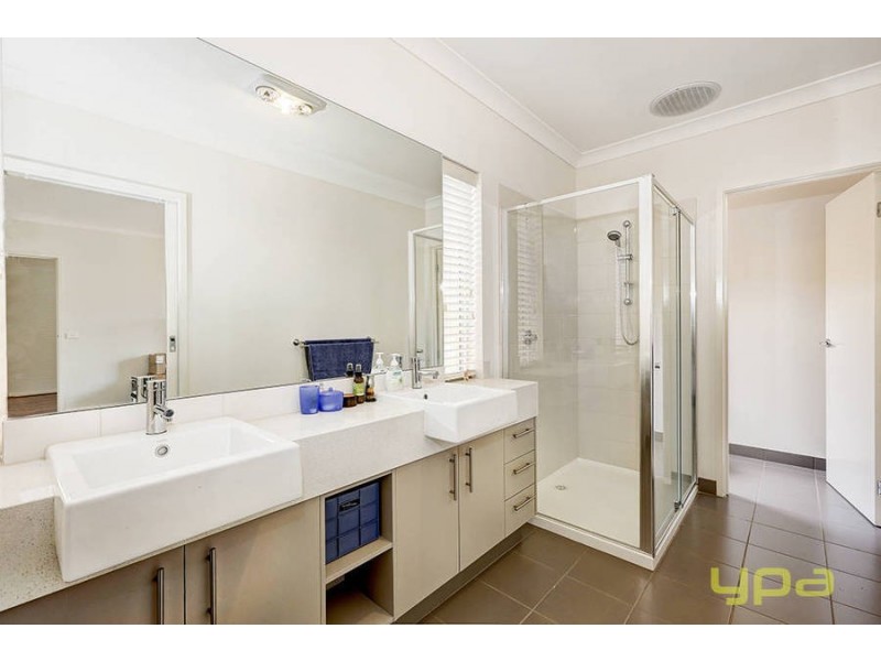 61 Oak Park Drive, Melton West VIC 3337