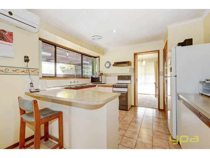11 Smoult Drive, Kurunjang VIC 3337