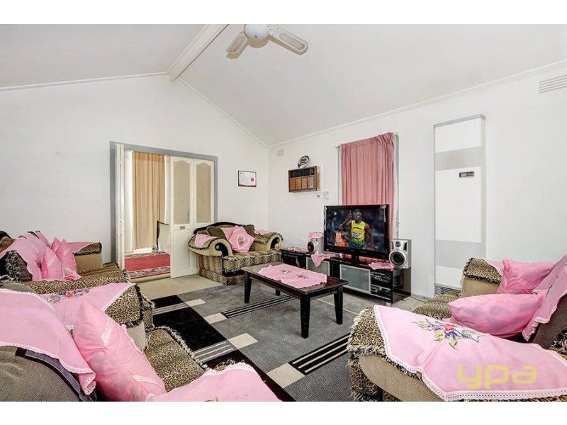 26 West Melton Drive, Melton West VIC 3337