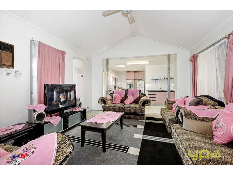 26 West Melton Drive, Melton West VIC 3337