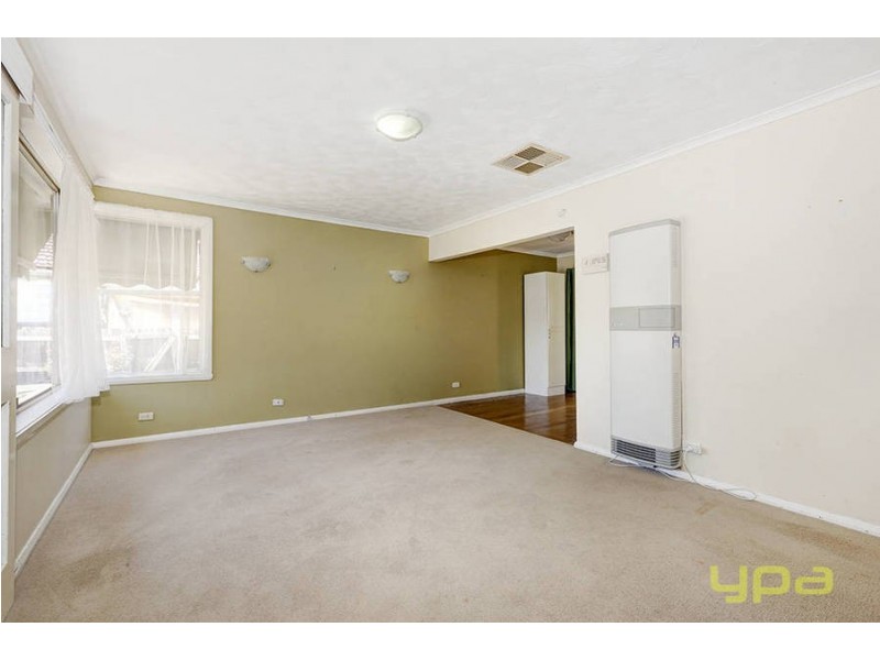 7 Grace Street, Melton South VIC 3338