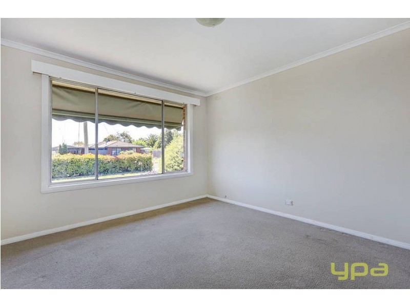 7 Grace Street, Melton South VIC 3338