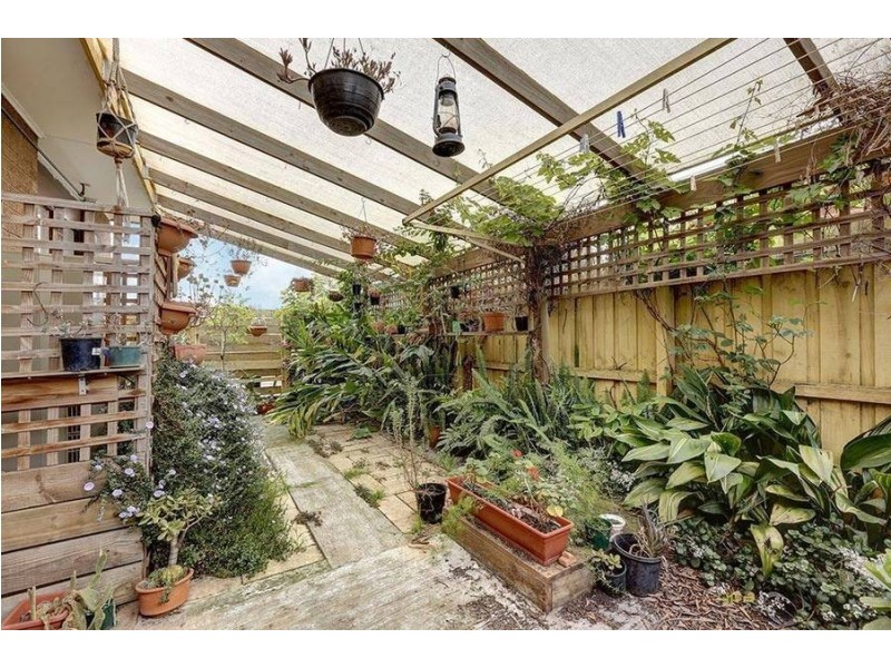 3/4 – 10 Plover Street, Melton VIC 3337