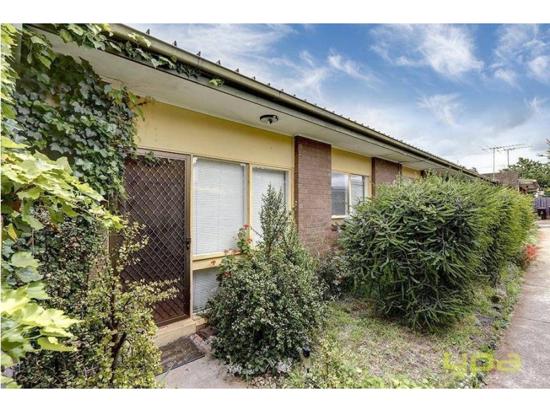 3/4 – 10 Plover Street, Melton VIC 3337