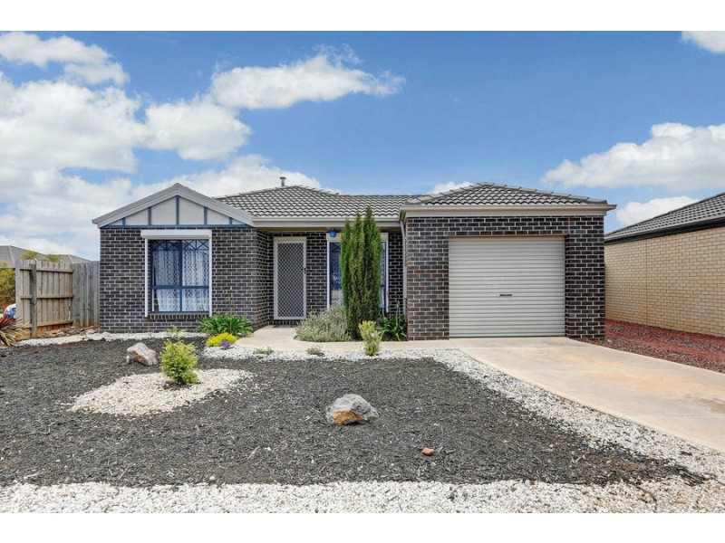 26 Lightfingers Street, Kurunjang VIC 3337