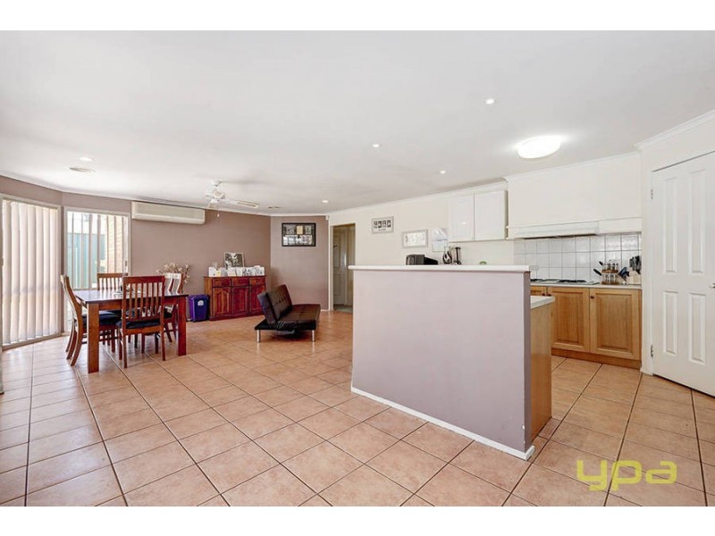 53 Smoult Drive, Kurunjang VIC 3337