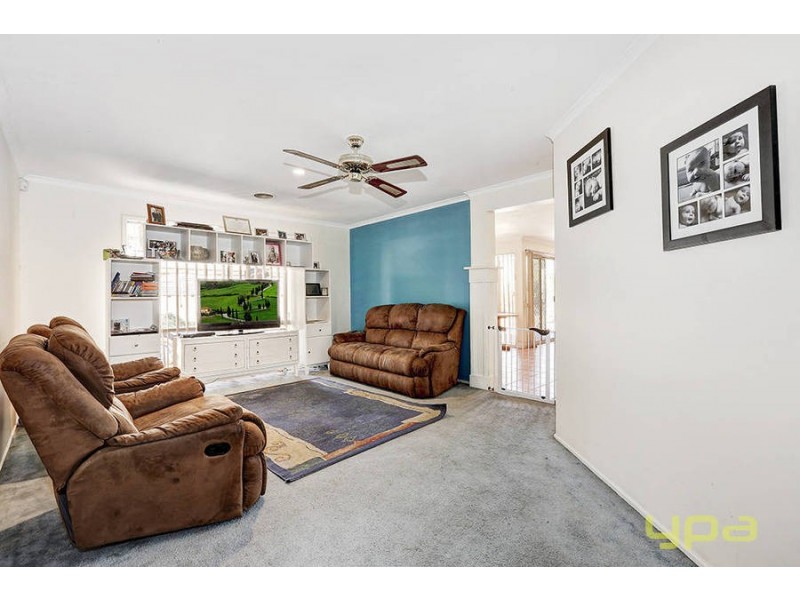 53 Smoult Drive, Kurunjang VIC 3337