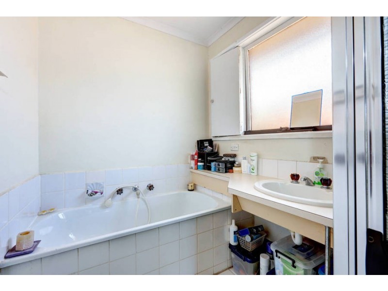 51 James Cook Drive, Melton West VIC 3337