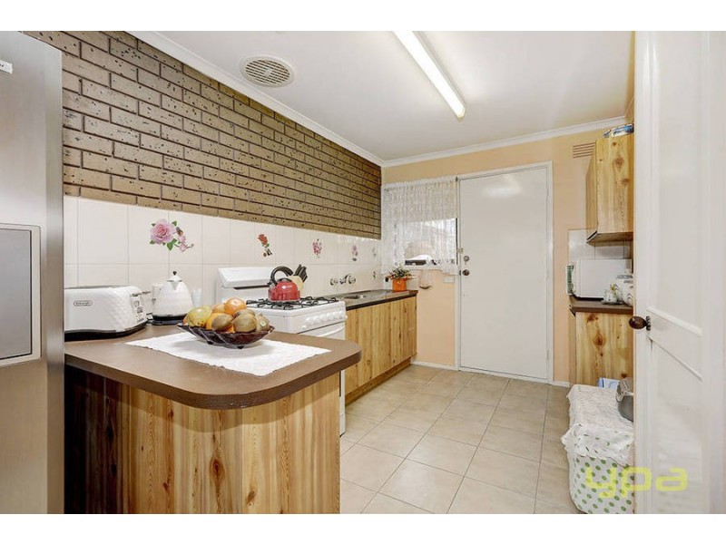 1/225 Station Road, Melton VIC 3337