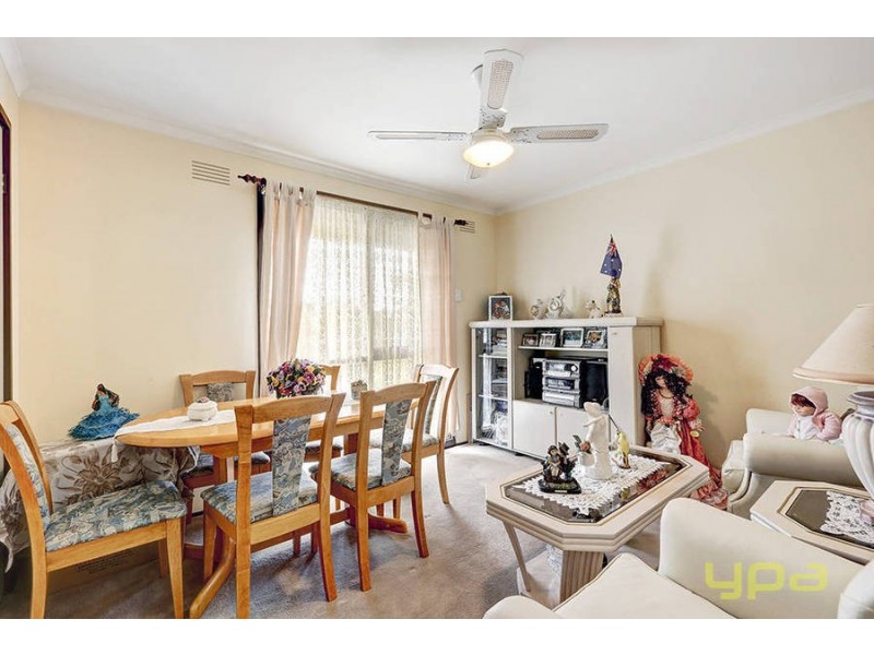 1/225 Station Road, Melton VIC 3337