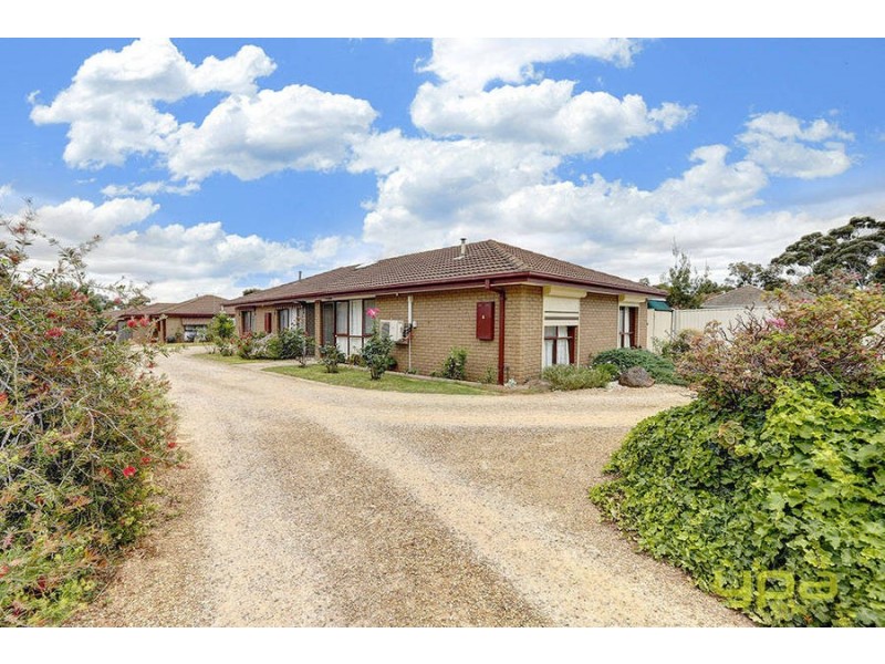 1/225 Station Road, Melton VIC 3337