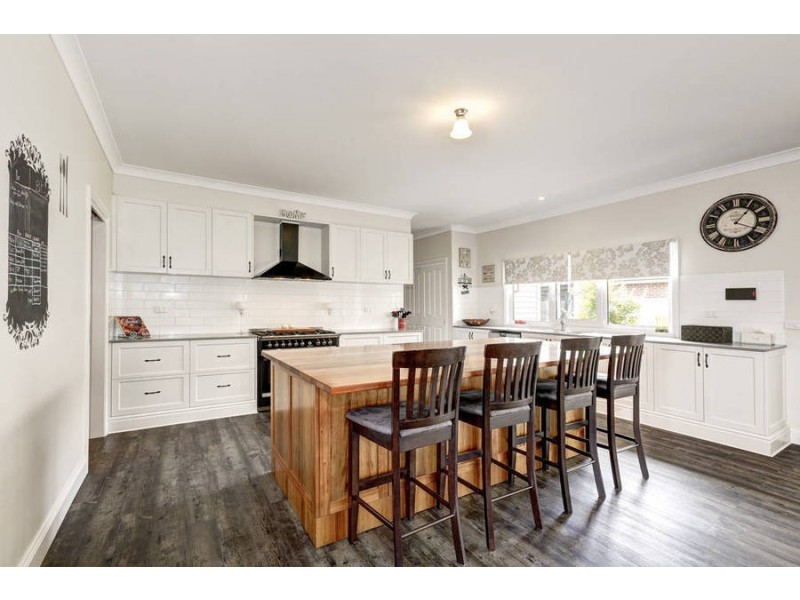 599 Eynesbury Road, Eynesbury VIC 3338