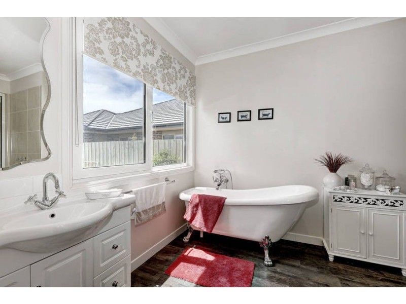 599 Eynesbury Road, Eynesbury VIC 3338