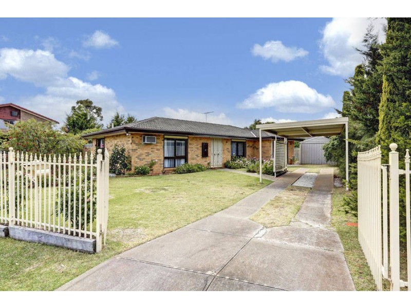 2 Grenville Place, Melton West VIC 3337
