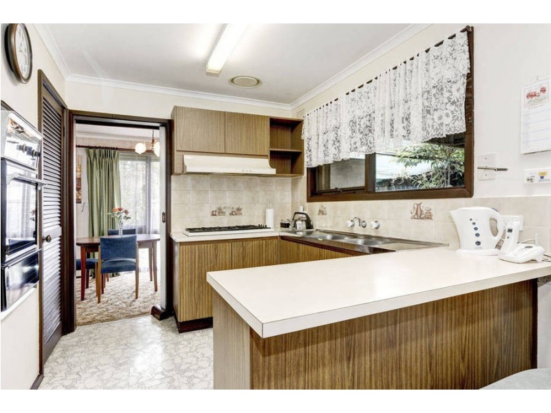 2 Grenville Place, Melton West VIC 3337