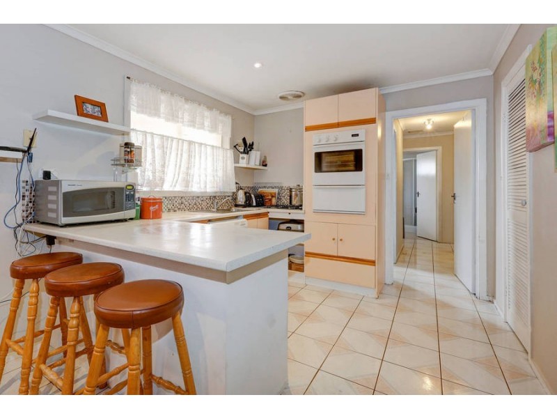 12 Eaton Street, Melton South VIC 3338