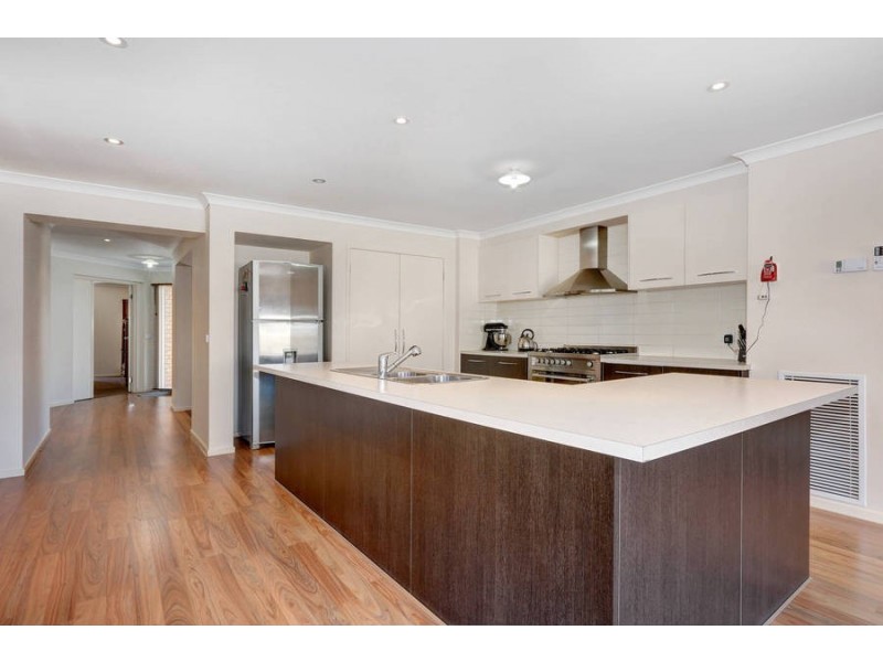 21 Brookfield Avenue, Brookfield VIC 3338