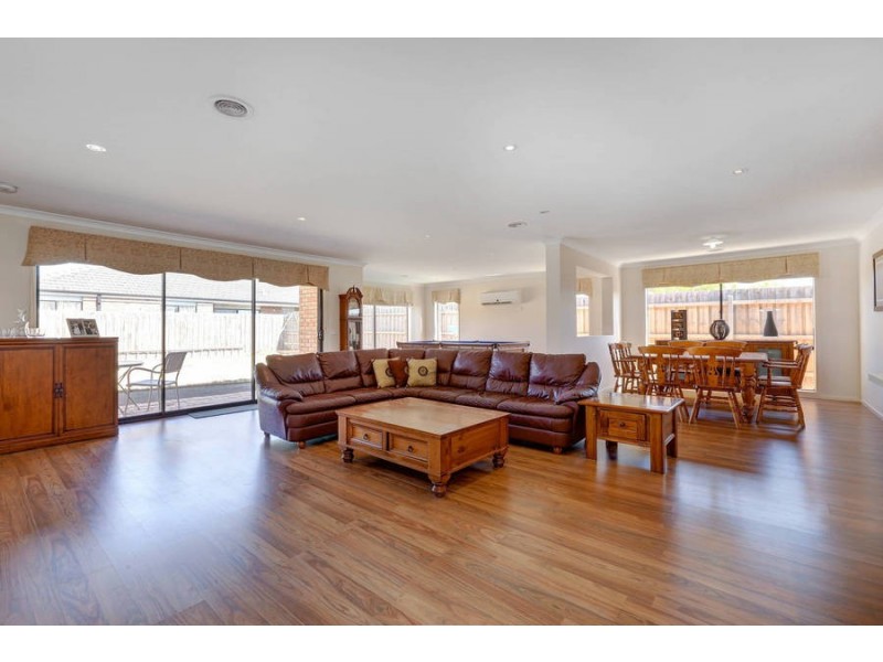 21 Brookfield Avenue, Brookfield VIC 3338