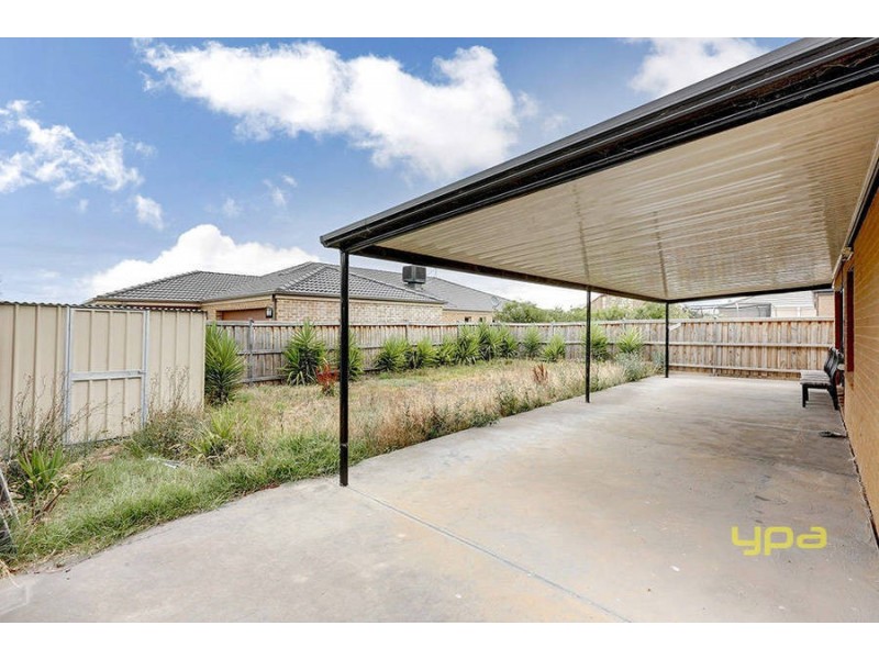 11 Merrystowe Way, Melton West VIC 3337