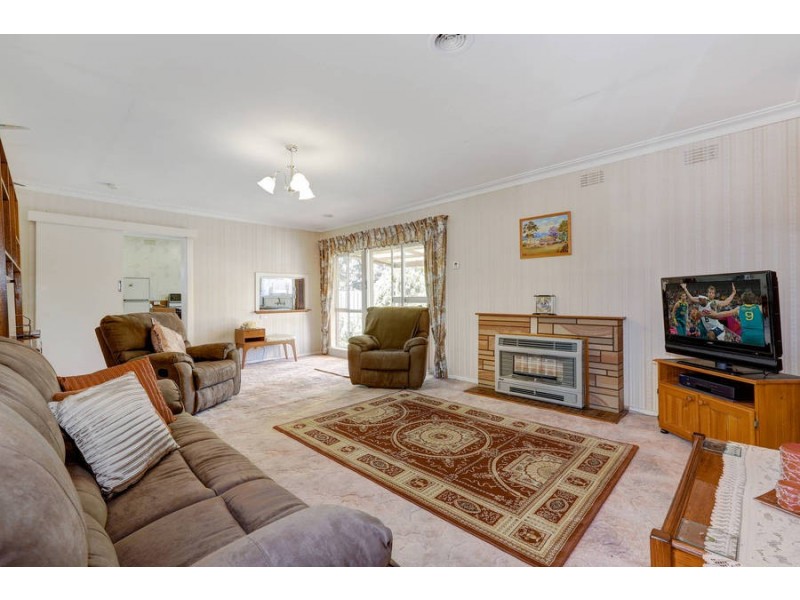 4 Judy Court, Melton VIC 3337