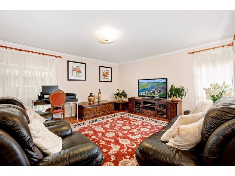 20 Fraser Street, Melton South VIC 3338