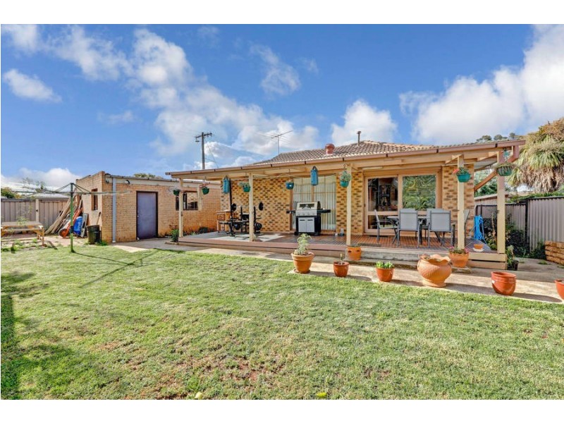 20 Fraser Street, Melton South VIC 3338