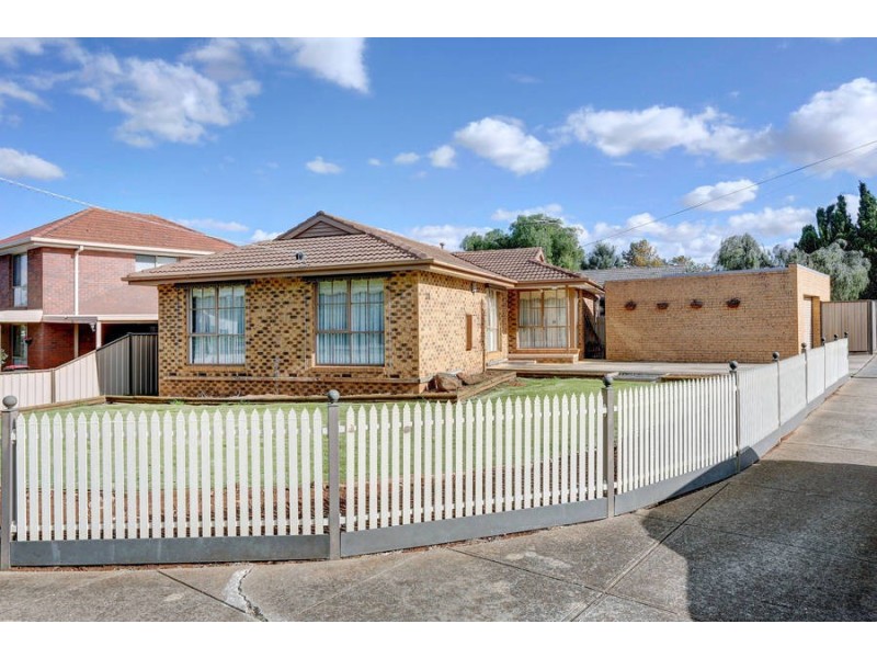 20 Fraser Street, Melton South VIC 3338