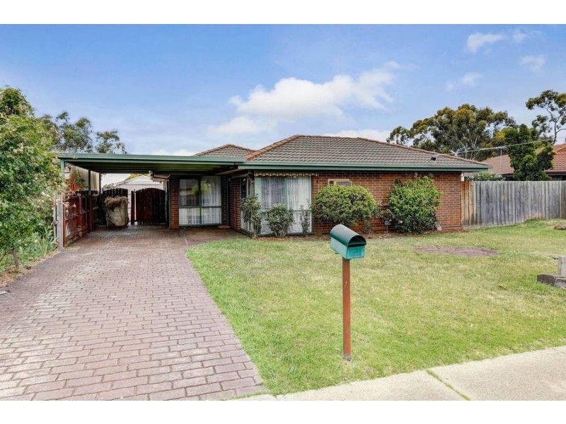 38 Riddle Drive, Melton VIC 3337