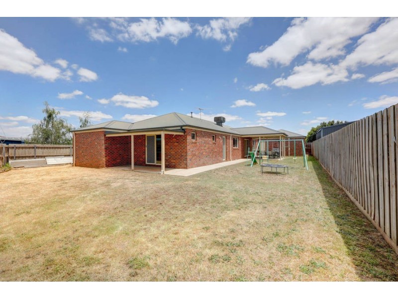 4 Ethereal Place, Kurunjang VIC 3337