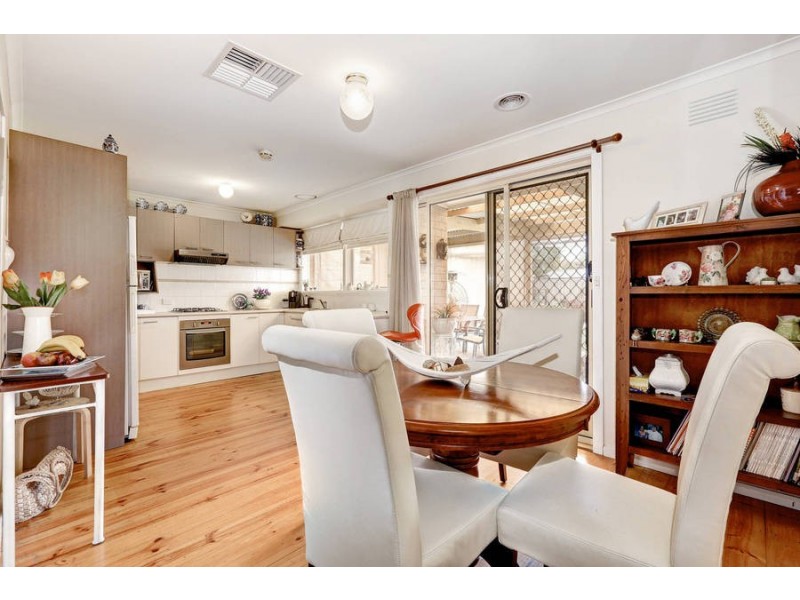 16 Lorimer Street, Melton VIC 3337