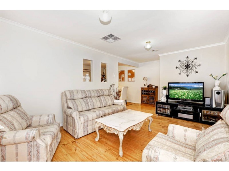 16 Lorimer Street, Melton VIC 3337