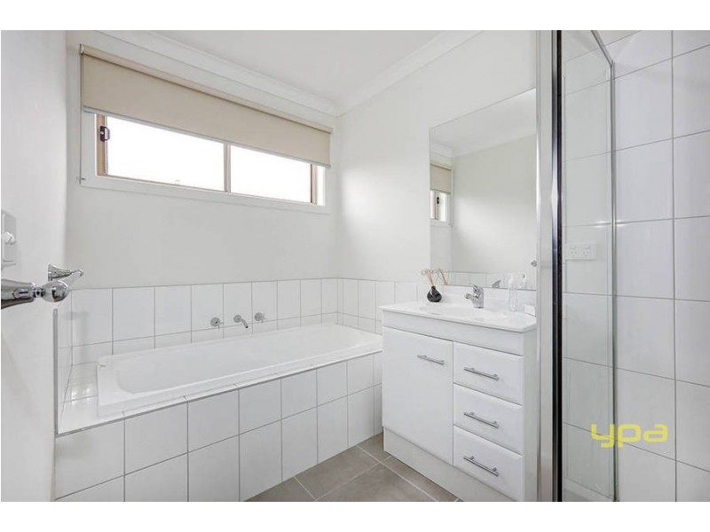 2 Pittos Avenue, Brookfield VIC 3338