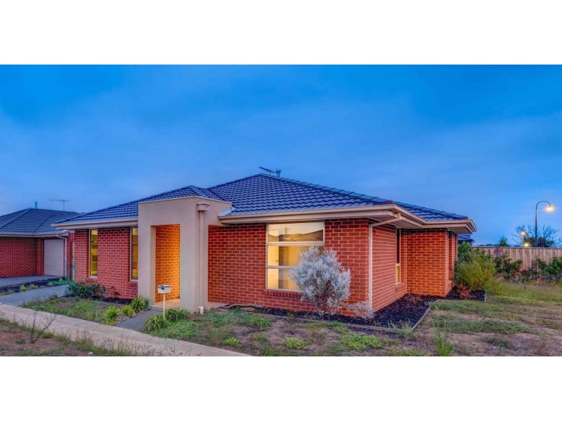 19 Triandra Drive, Brookfield VIC 3338
