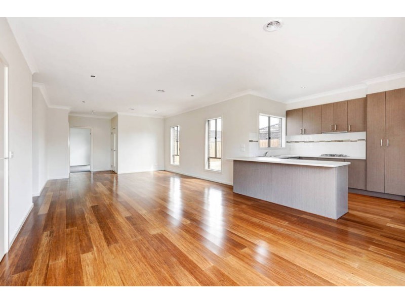 4/1 Glencoe Street, Kurunjang VIC 3337