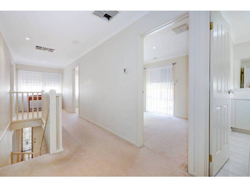 26 Darlingsford Boulevard, Melton VIC 3337