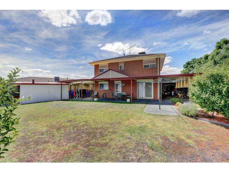 26 Darlingsford Boulevard, Melton VIC 3337