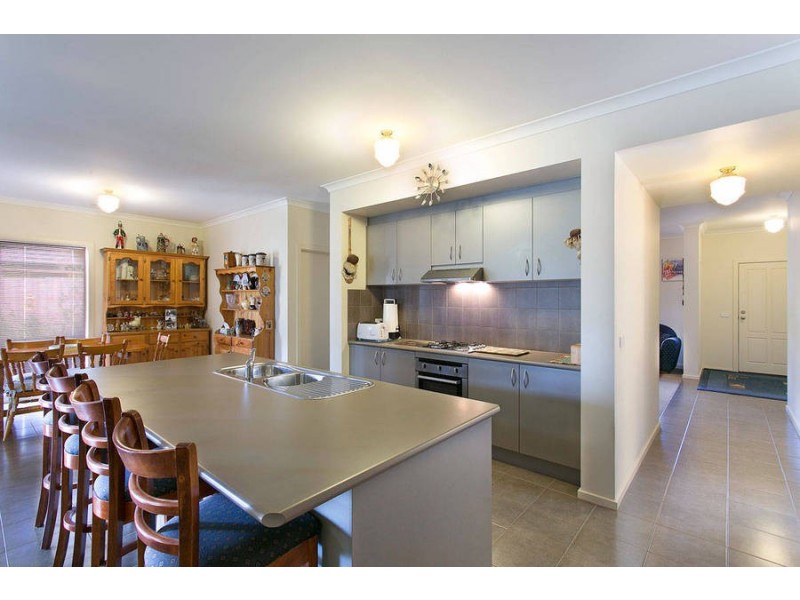 6 Ravenswood Avenue, Eynesbury VIC 3338