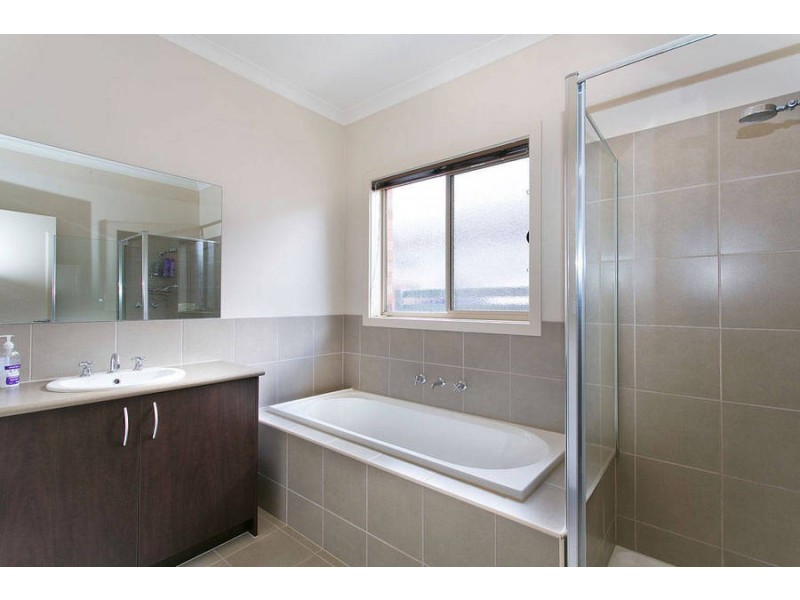 6 Ravenswood Avenue, Eynesbury VIC 3338