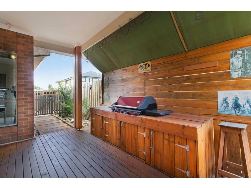 6 Ravenswood Avenue, Eynesbury VIC 3338