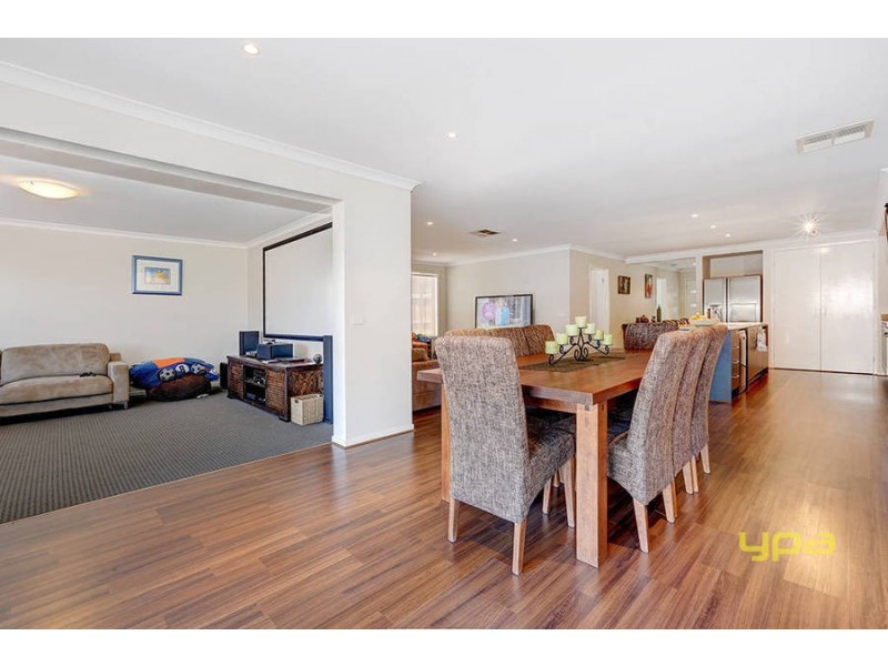 23 Merrystowe Way, Melton West VIC 3337