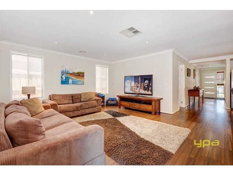 23 Merrystowe Way, Melton West VIC 3337