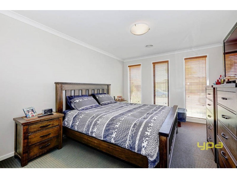 23 Merrystowe Way, Melton West VIC 3337