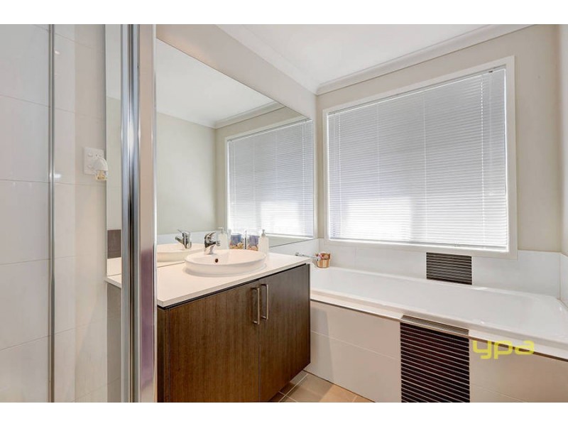 23 Merrystowe Way, Melton West VIC 3337