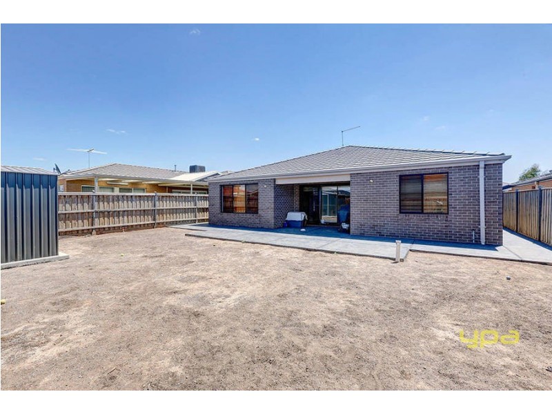 23 Merrystowe Way, Melton West VIC 3337