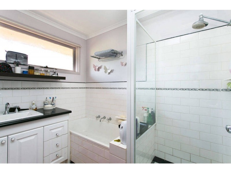 5 Kinloch Road, Melton VIC 3337