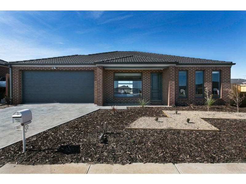 12 Amelia Place, Melton West VIC 3337