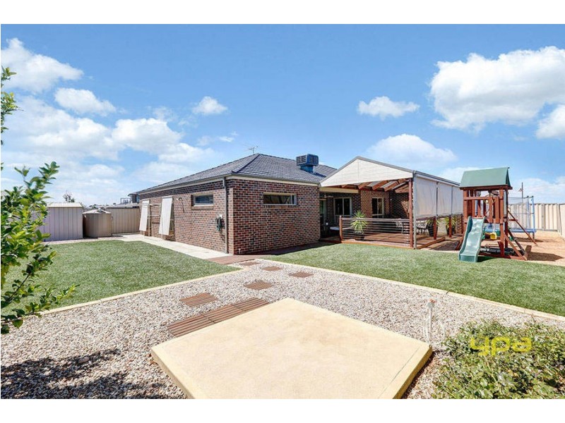 44 Sovereign Boulevard, Melton West VIC 3337