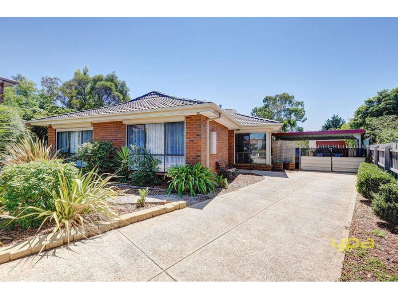 3 Howe Court, Melton South VIC 3338