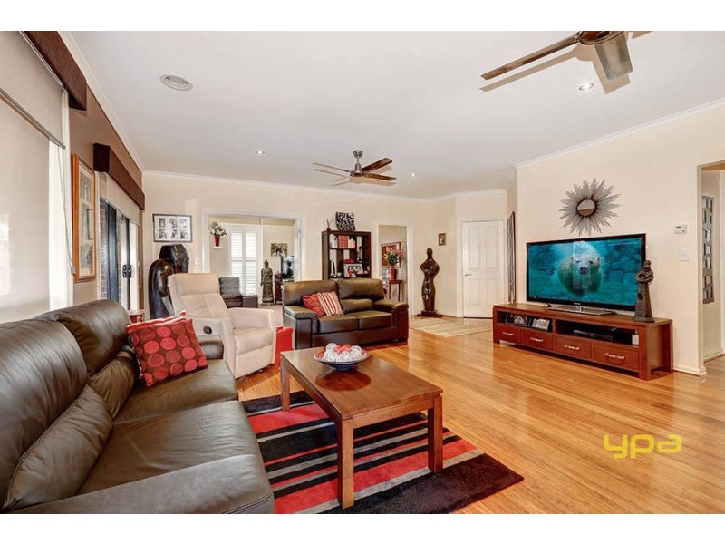 20 Paul Harris Drive, Melton West VIC 3337