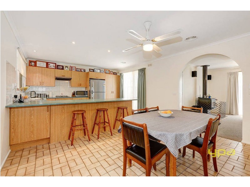 63 Centenary Avenue, Melton VIC 3337